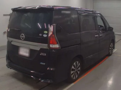 Nissan SERENA  с аукциона в Японии