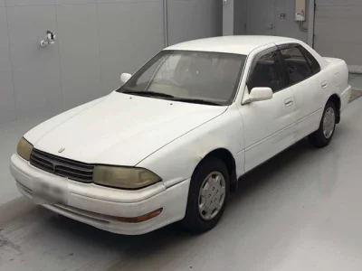 Toyota CAMRY  с аукциона в Японии