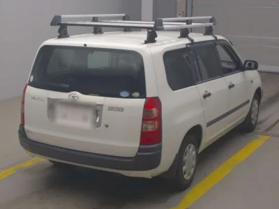 Toyota SUCCEED