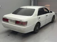 Toyota CROWN лот № 464 оценка 3.5  с аукциона в Японии 1