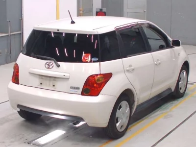 Toyota IST