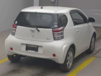 Toyota IQ лот № 4186 оценка 3.5  с аукциона в Японии 1