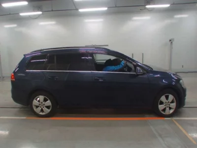 Volkswagen GOLF VARIANT