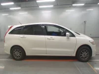 Honda STREAM лот № 50094 оценка 4  с аукциона в Японии 2