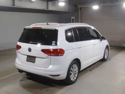 Volkswagen GOLF TOURAN