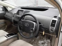 Toyota Prius лот № 8007 оценка 99  с аукциона в Японии 6