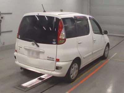 Toyota FUNCARGO  с аукциона в Японии