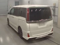 Toyota NOAH лот № 30407 оценка 3.5  с аукциона в Японии 5