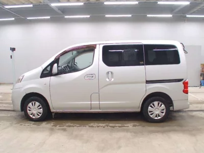 Nissan NV200  с аукциона в Японии