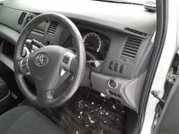 Toyota ISIS лот № 5515 оценка 3.5  с аукциона в Японии 6