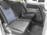 Toyota VOXY лот № 30418 оценка 4  с аукциона в Японии 9