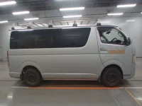 Toyota REGIUS ACE VAN лот № 50134 оценка 3  с аукциона в Японии 2