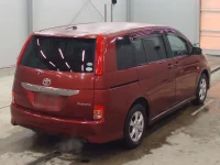 Toyota ISIS лот № 5527 оценка 3  с аукциона в Японии 1