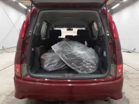 Toyota ISIS лот № 5527 оценка 3  с аукциона в Японии 4