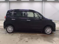 Toyota SPADE лот № 5524 оценка 4  с аукциона в Японии 2