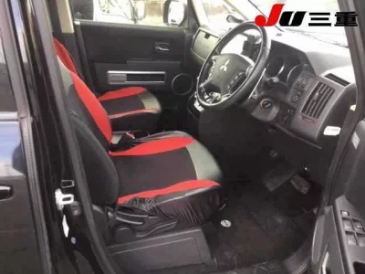 Mitsubishi DELICA D5