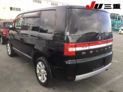 Mitsubishi DELICA D5