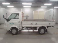 Mazda BONGO лот № 30421 оценка 3.5  с аукциона в Японии 3