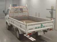 Mazda BONGO лот № 30421 оценка 3.5  с аукциона в Японии 5