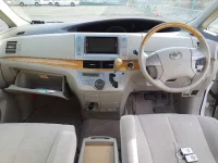 Toyota ESTIMA лот № 30341 оценка 4  с аукциона в Японии 8