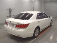 Toyota CROWN лот № 30425 оценка R  с аукциона в Японии 1