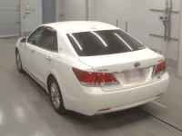 Toyota CROWN лот № 30425 оценка R  с аукциона в Японии 5