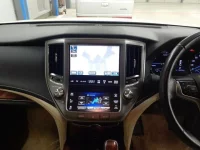 Toyota CROWN лот № 30425 оценка R  с аукциона в Японии 8