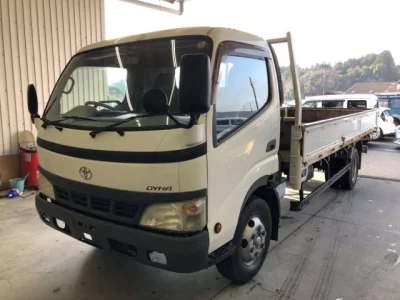 Toyota DYNA  с аукциона в Японии