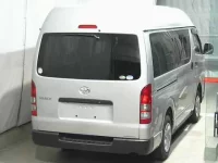 Toyota HIACE VAN лот № 2557 оценка 3.5  с аукциона в Японии 1