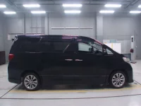 Toyota ALPHARD лот № 30345 оценка 3.5  с аукциона в Японии 2