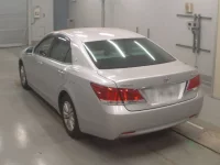 Toyota CROWN лот № 30432 оценка 3.5  с аукциона в Японии 5