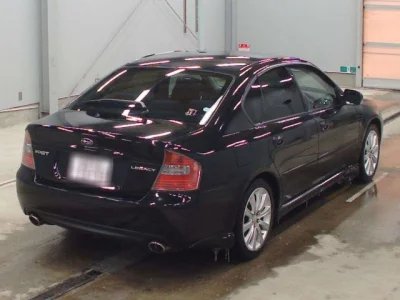 Subaru LEGACY B4