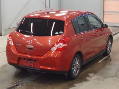 Nissan TIIDA