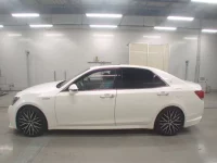 Toyota CROWN лот № 30433 оценка 4  с аукциона в Японии 3