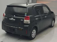 Toyota SPADE лот № 4003 оценка R  с аукциона в Японии 1