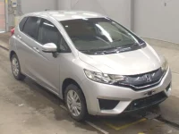 Honda FIT лот № 5555 оценка 3  с аукциона в Японии 4