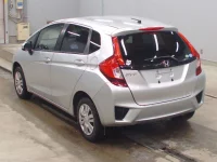Honda FIT лот № 5555 оценка 3  с аукциона в Японии 5