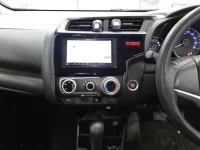 Honda FIT лот № 5555 оценка 3  с аукциона в Японии 8