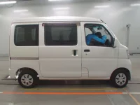 Toyota PIXIS VAN лот № 390 оценка 4  с аукциона в Японии 2