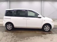 Toyota SIENTA лот № 5562 оценка 3  с аукциона в Японии 2