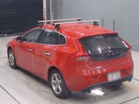 Volvo V40 лот № 10018 оценка 4  с аукциона в Японии 5