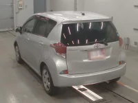 Toyota RACTIS лот № 30446 оценка 3.5  с аукциона в Японии 5