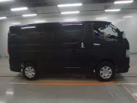 Toyota HIACE VAN лот № 30450 оценка 4.5  с аукциона в Японии 2