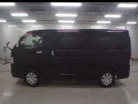Toyota HIACE VAN лот № 30450 оценка 4.5  с аукциона в Японии 3