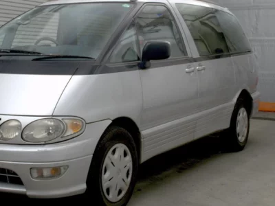 Toyota ESTIMA  с аукциона в Японии