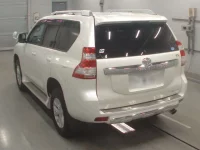 Toyota LAND CRUISER PRADO лот № 30462 оценка 3.5  с аукциона в Японии 5