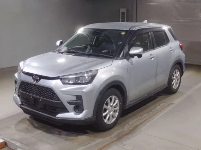 Toyota RAIZE  с аукциона в Японии