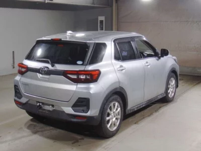 Toyota RAIZE  с аукциона в Японии