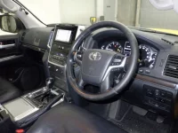 Toyota LAND CRUISER лот № 10041 оценка 3.5  с аукциона в Японии 2