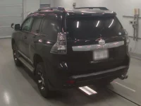 Toyota LAND CRUISER PRADO лот № 30476 оценка 4  с аукциона в Японии 5